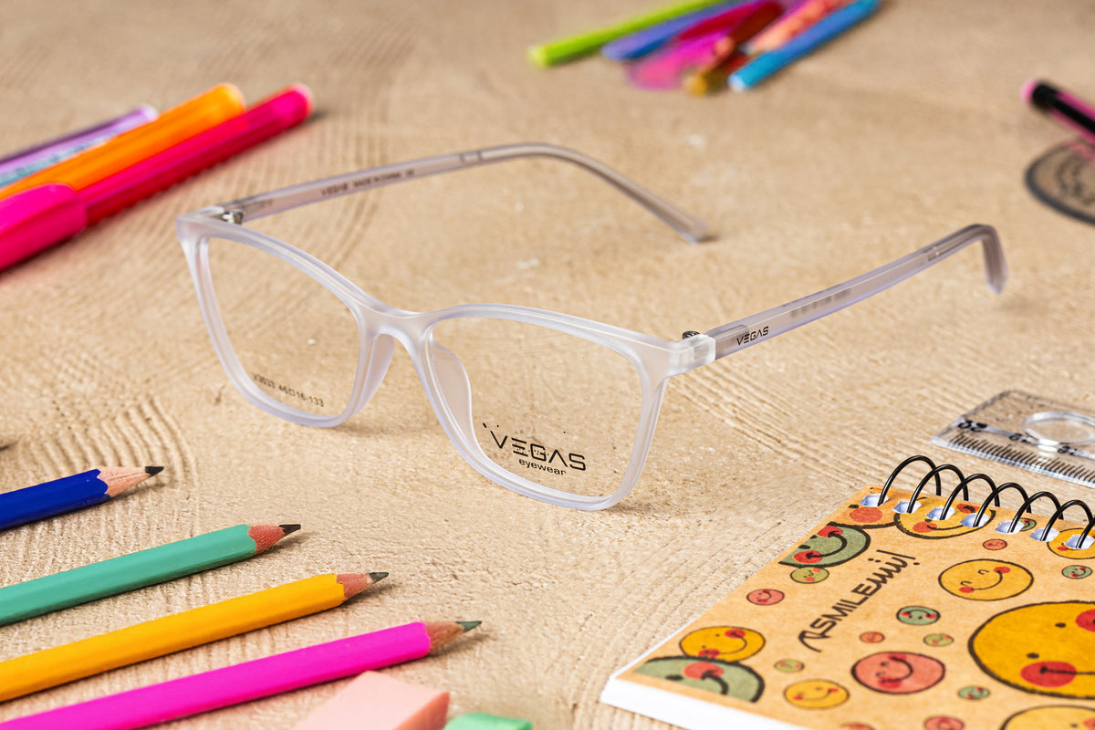 E-M-K-M3033 KIDS C8 | product-angle | transparent