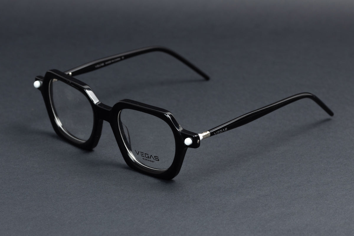C1 | product-angle | Black
