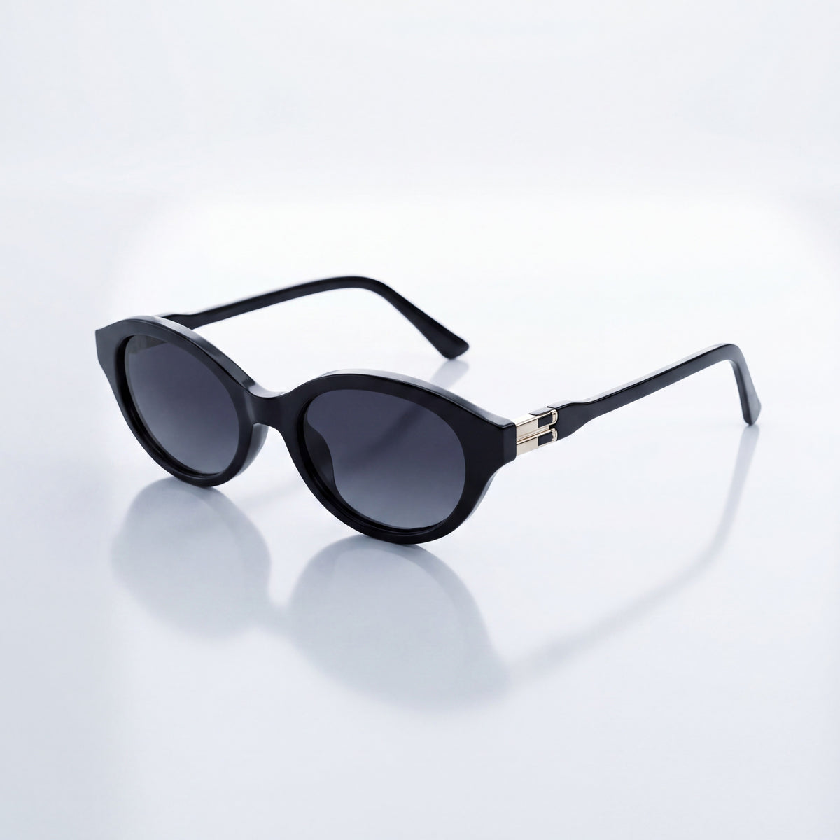 S-M-A-MQ6682A C1 | product-angle | Black