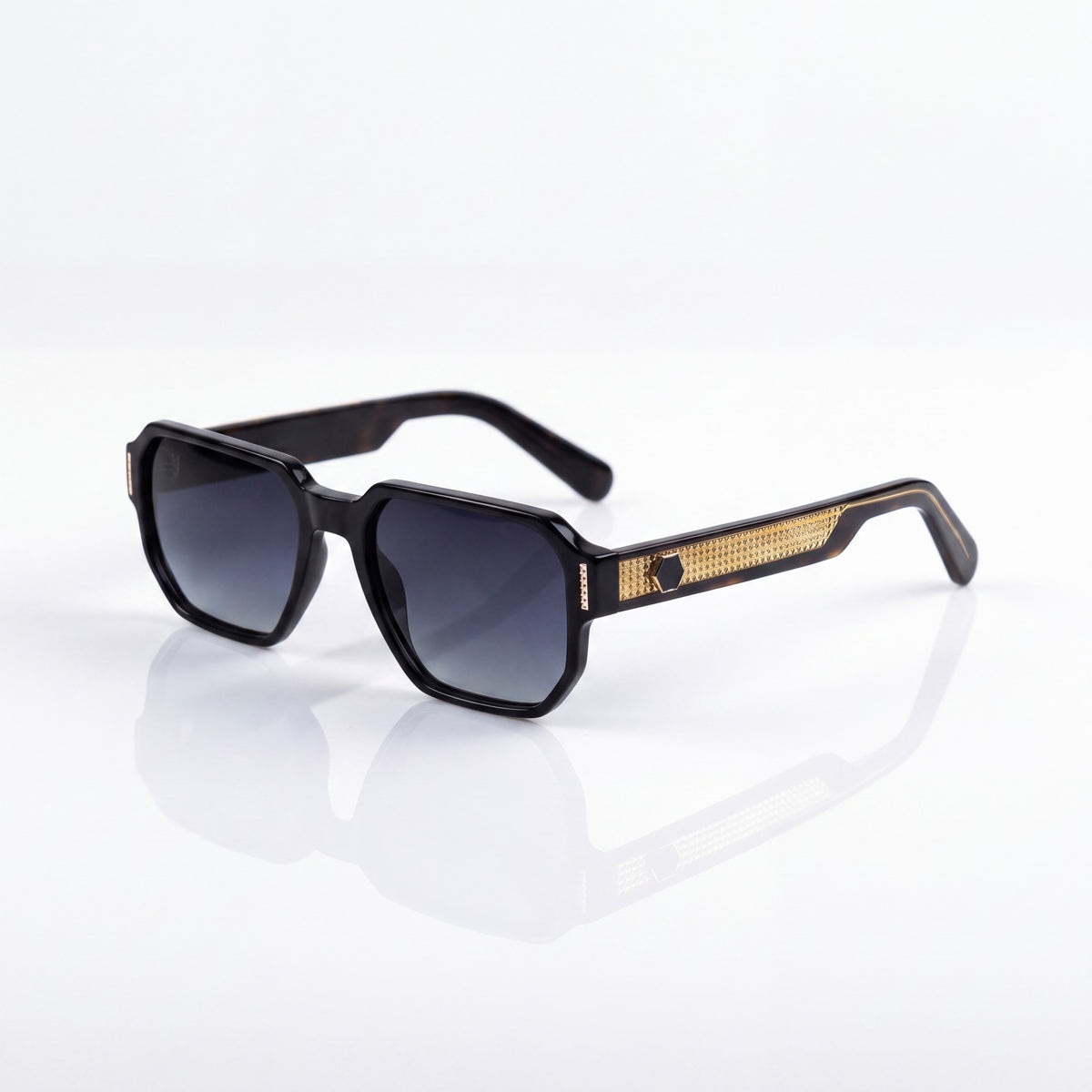 S-M-A-OLD25159 C2 | product-angle | Black
