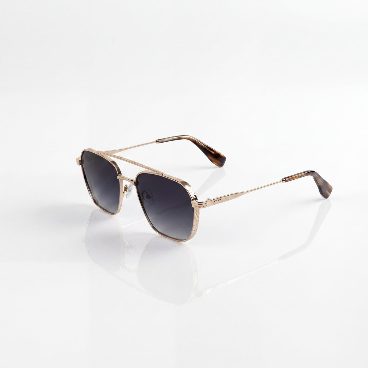 S-M-A-OLD25189M C3 | product-angle | Gold
