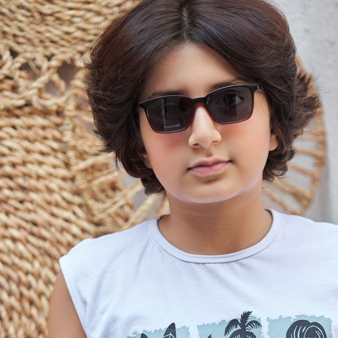 C-M-K-V2030 KIDS C6 | worn-front | Maroon / Polarized