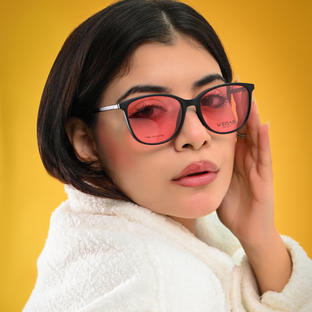 C-W-A-V1982 C4 | worn-front | Pink