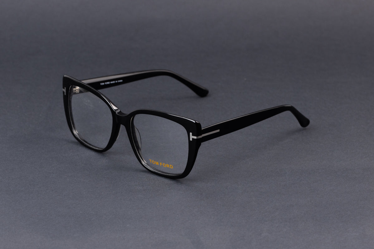 C1 | product-angle | Black